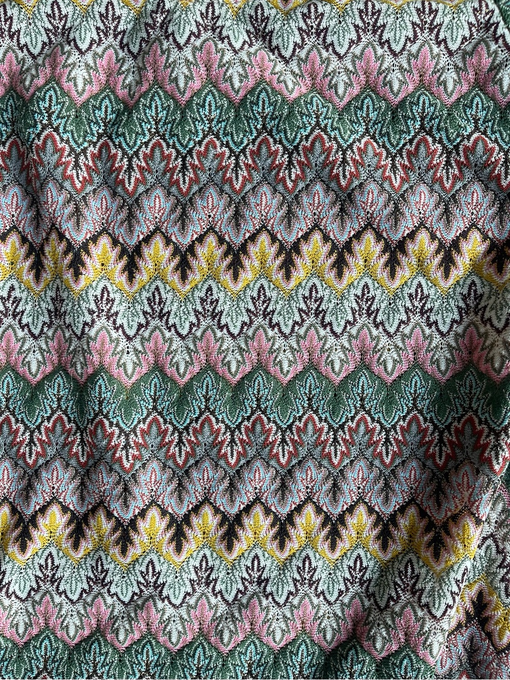 Multicolor Chevron Pattern Long Sleeve Top - Picture 2 of 5